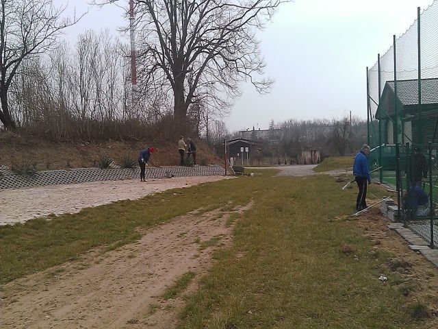 prace przy boisku wielofunkcyjnym (25)